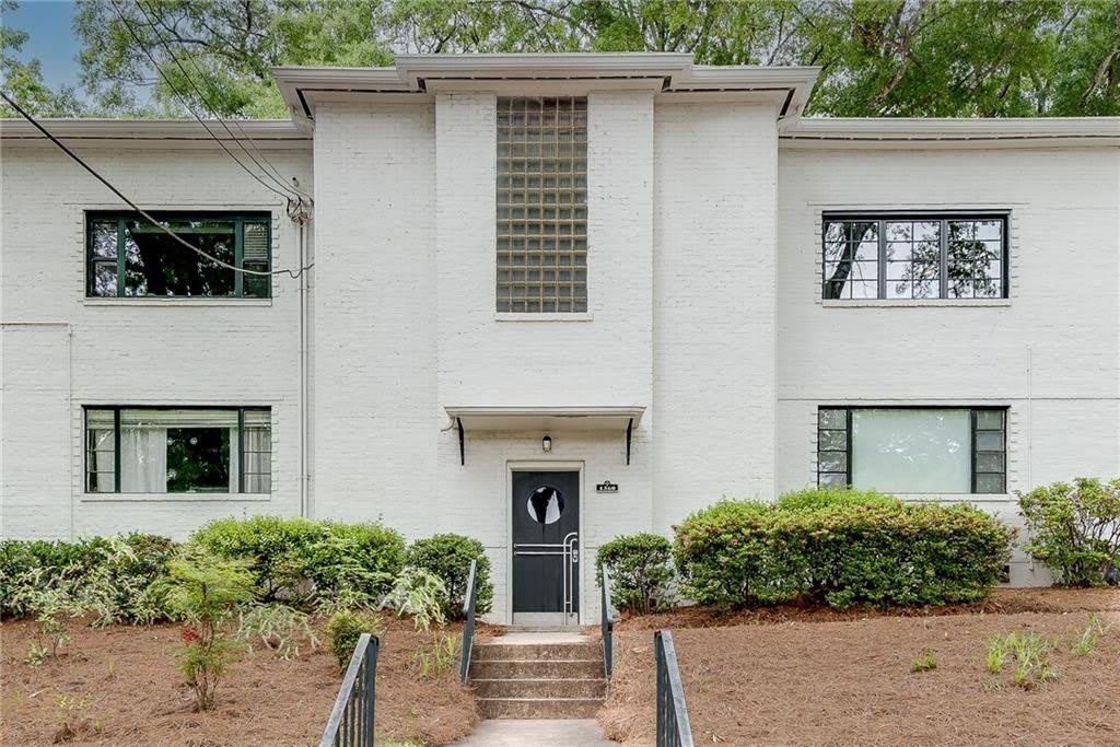 1360 Briarwood Drive NE