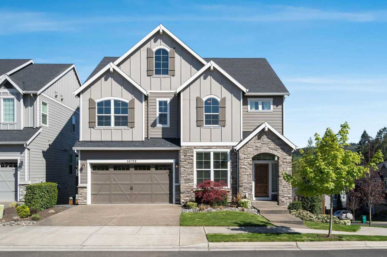 Gorgeous 5-bdrm/4.5-bath home in North Bethany—2-car garage, storage  built-ins, serene living