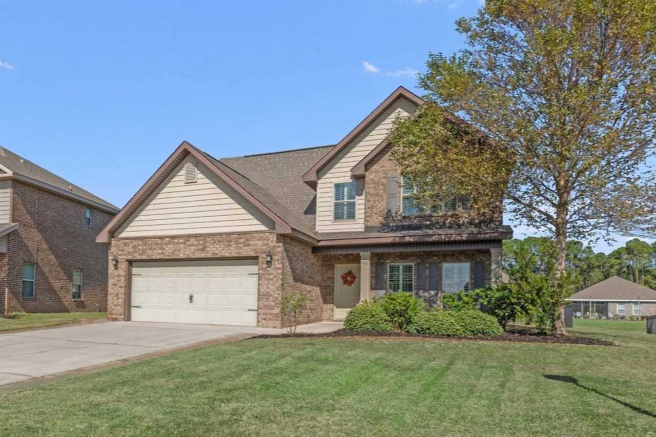 Driftwood Estates 3+ Bedroom Jewel!