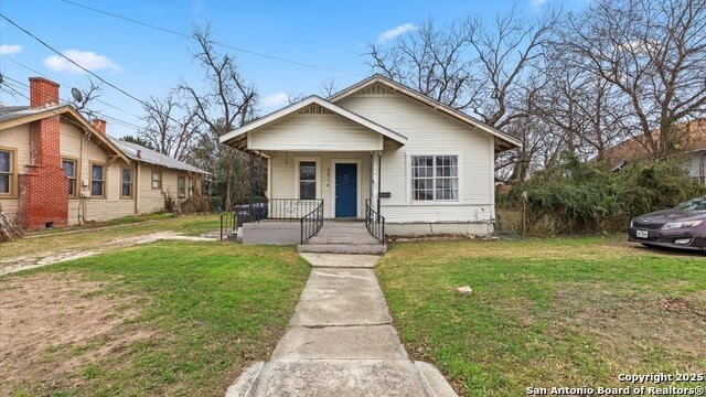 2514 E Houston