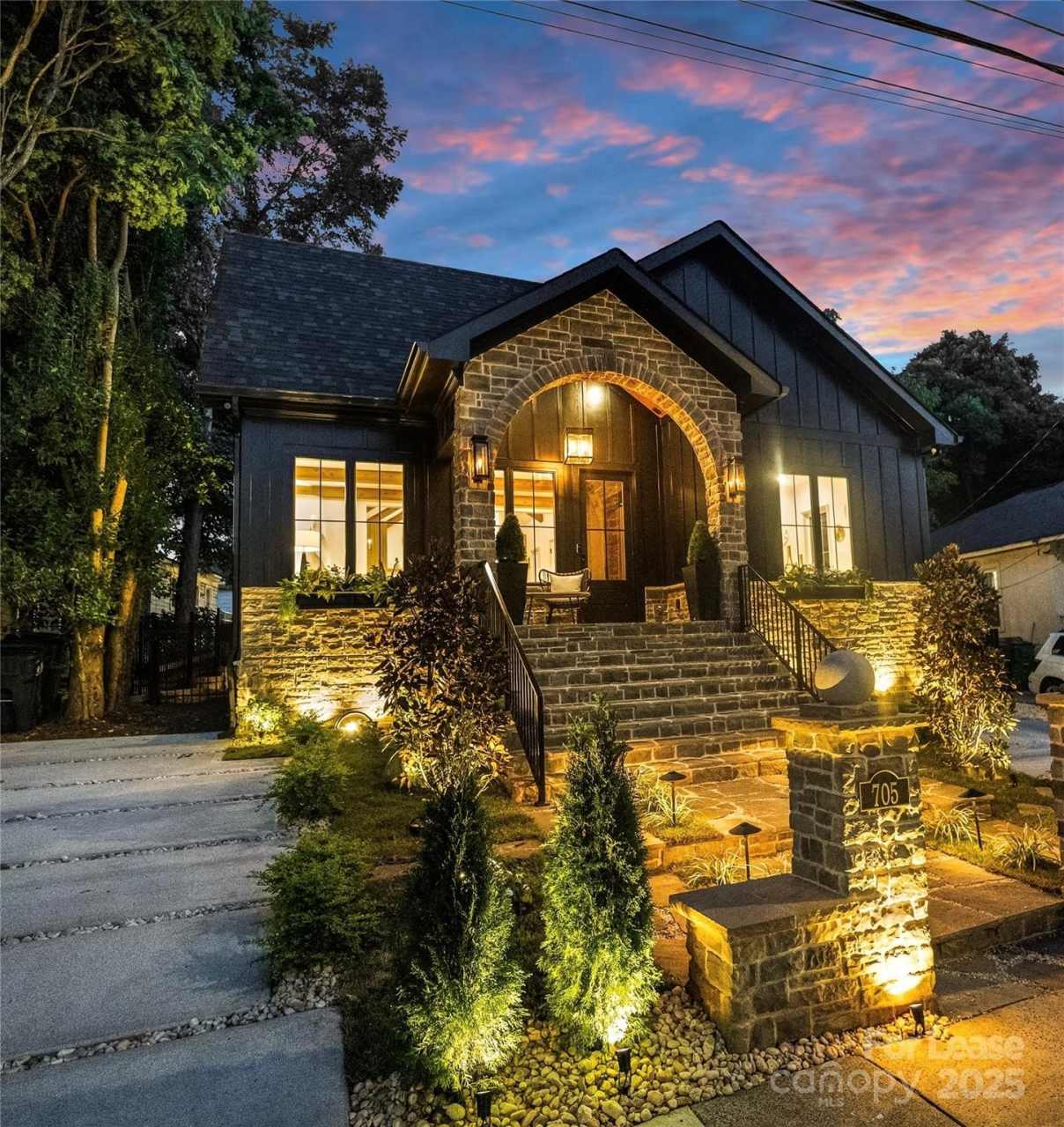 705 S torrence Street