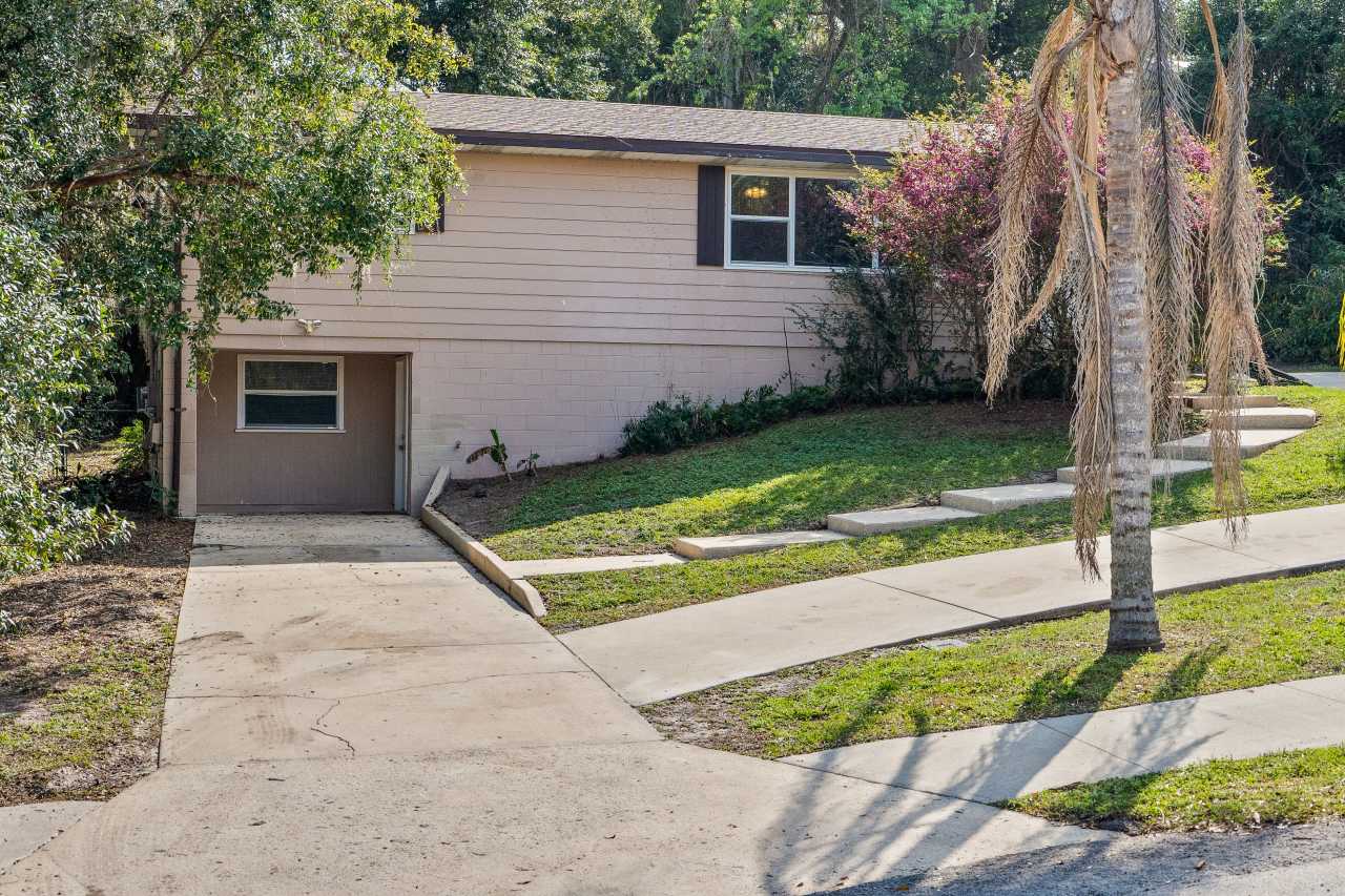630 1/2 W Rich Ave
