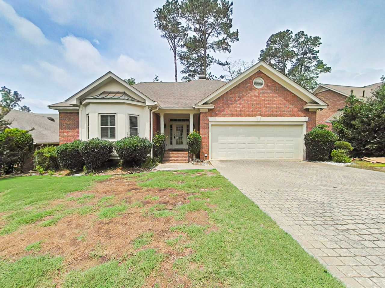 Lovely three bedroom home in Jones Creek!