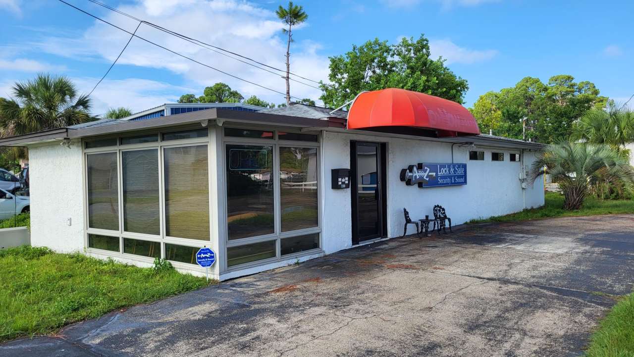 8811 Front Beach Road