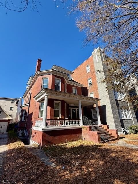 1215 Colonial Avenue