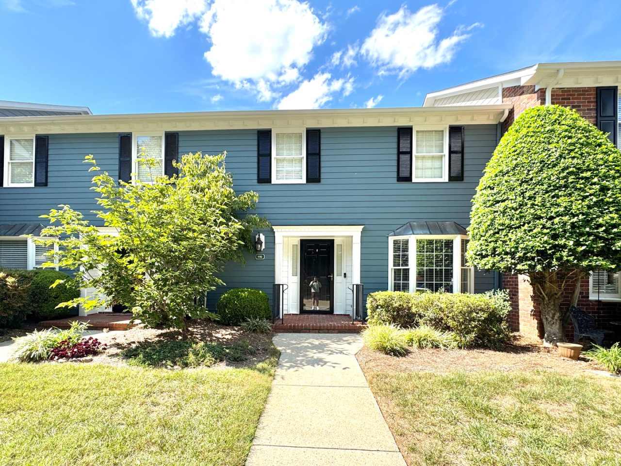 Spacious 3 Bedroom Townhome in Oak Ridge Meadows