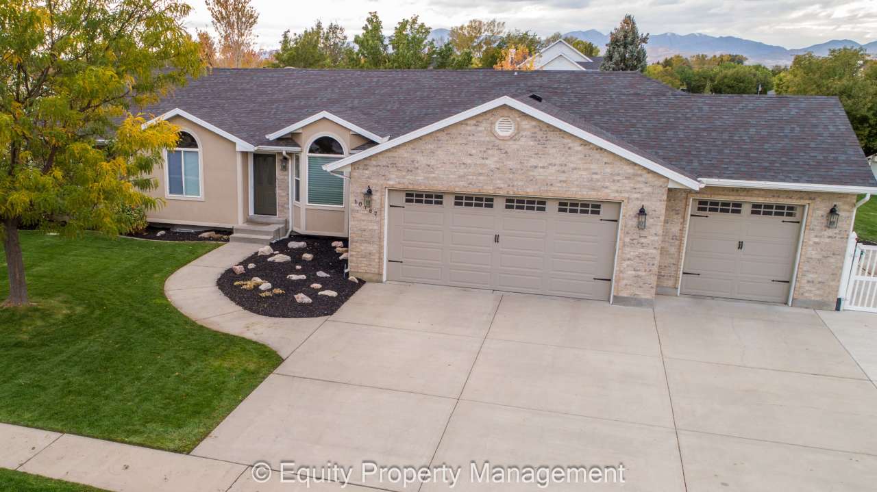 10787 North 5800 West