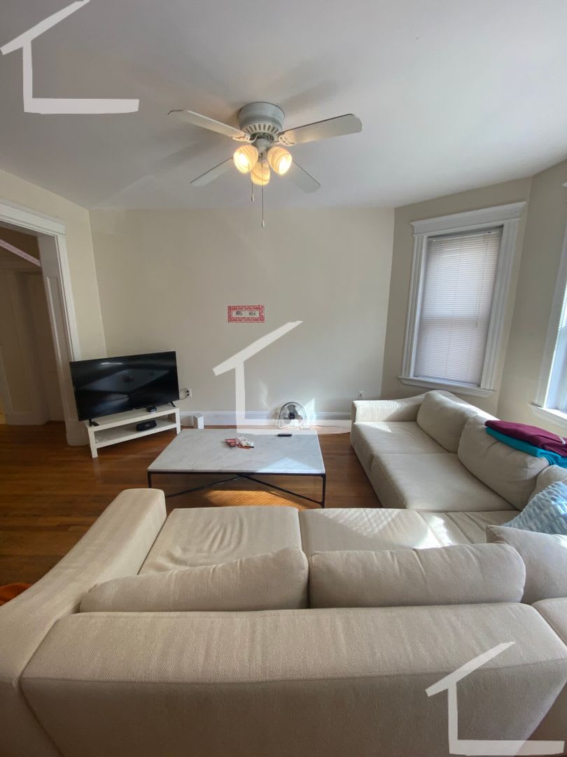 HOT BRIGHTON LISTING!!!!