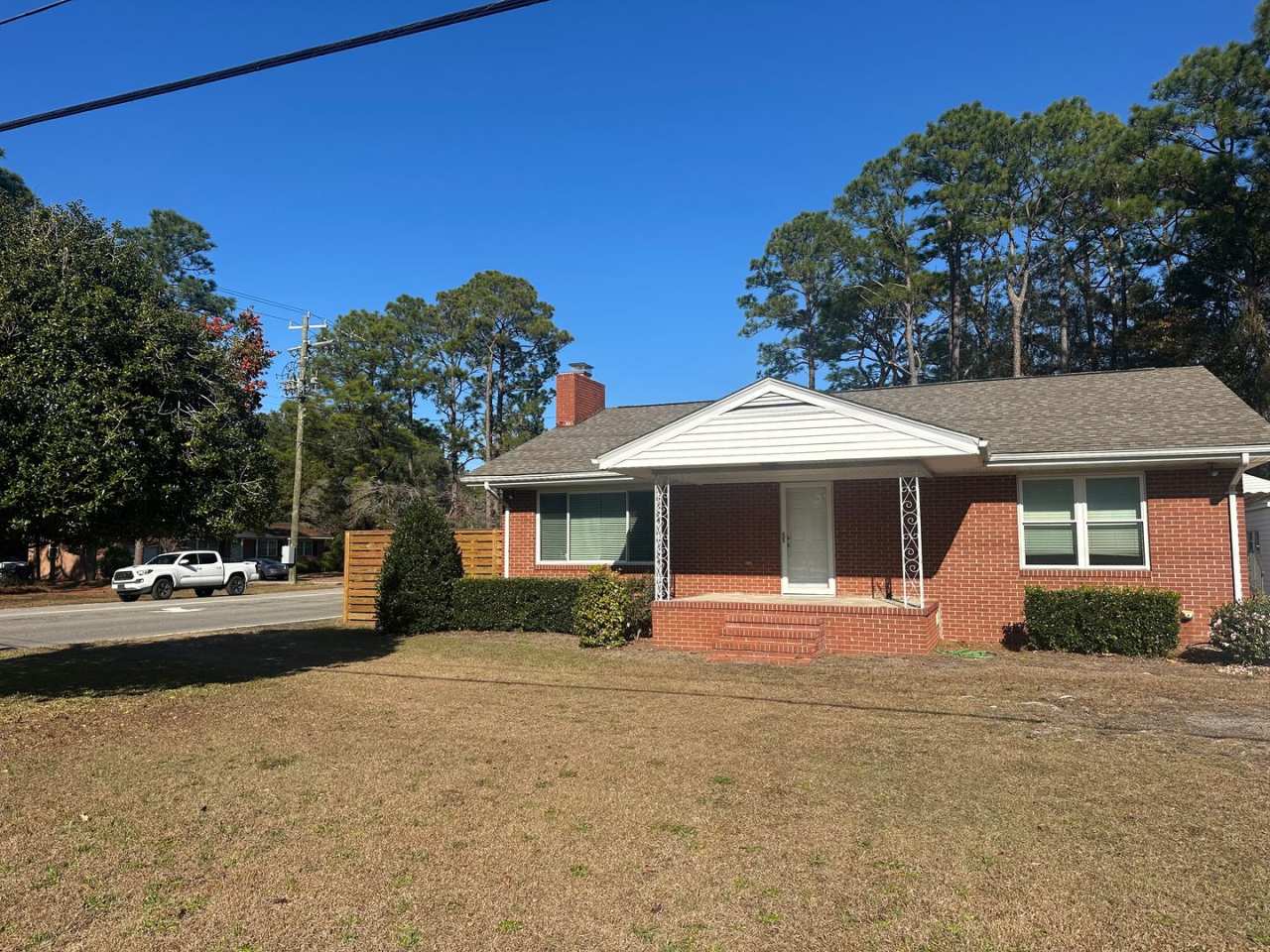 Updated 2 Bedroom, 1 Bath Home Locate Close to Wrightsville Beach