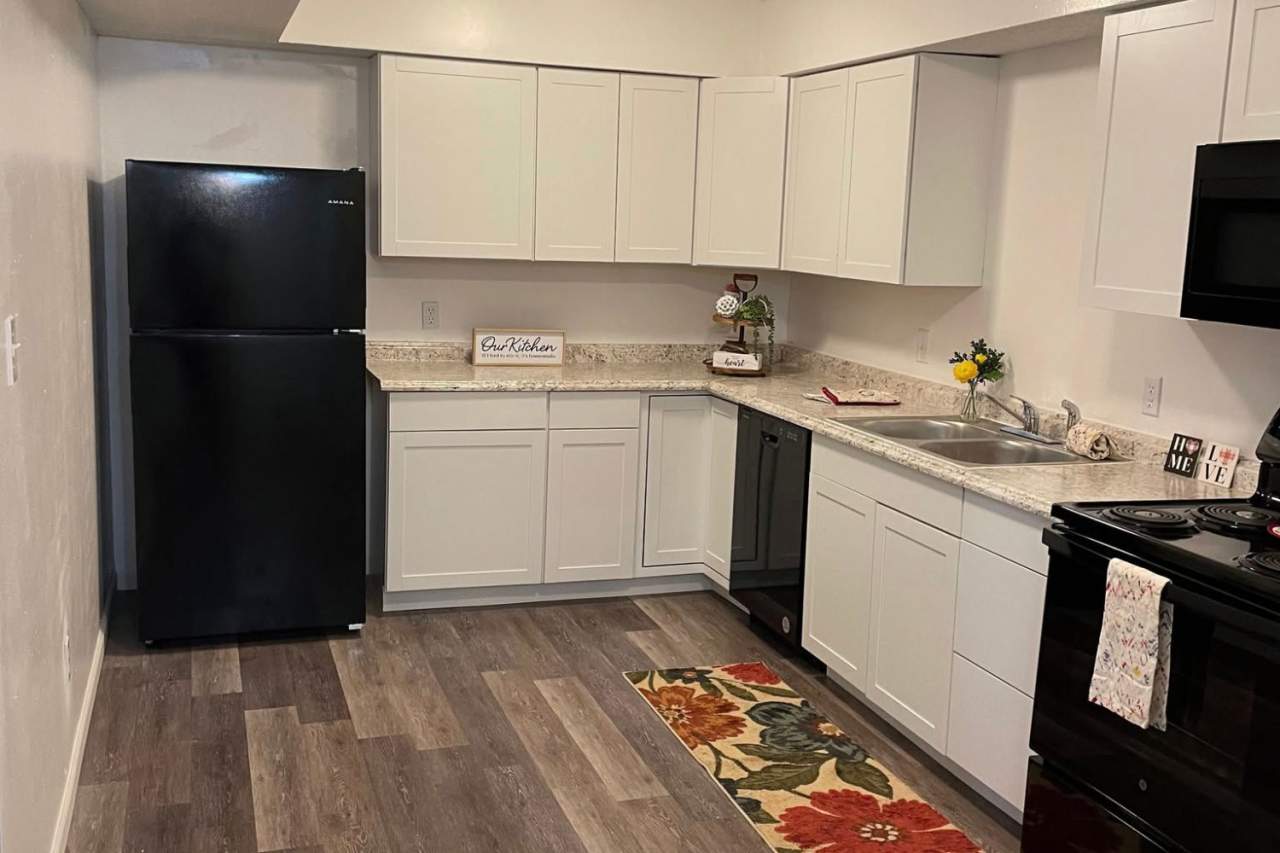 Hillsdale Apartments