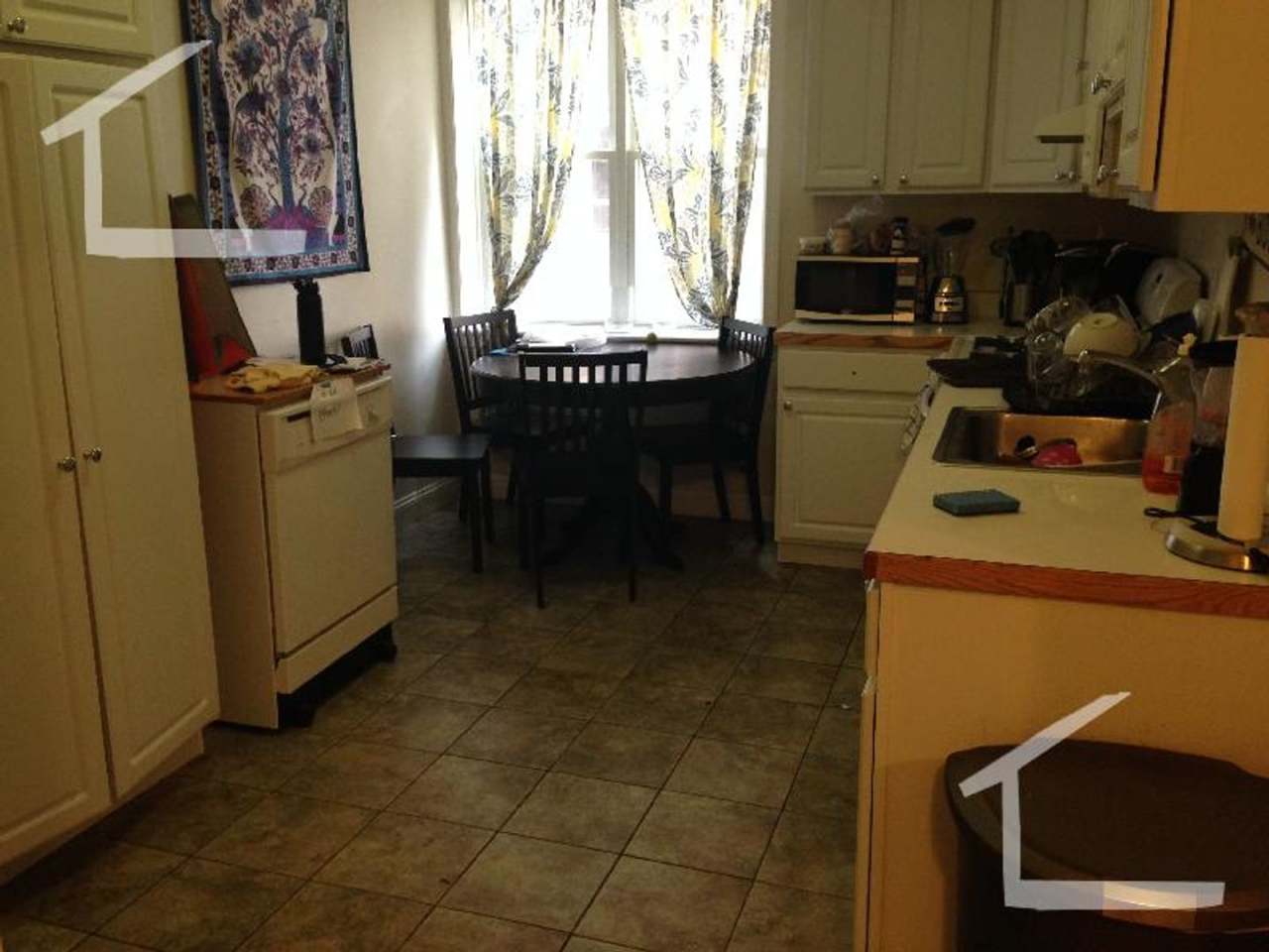 Nice 4 bed steps from BU