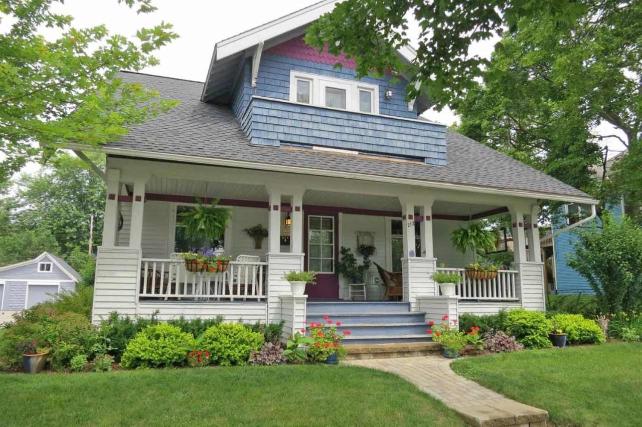 212 W Michigan Avenue