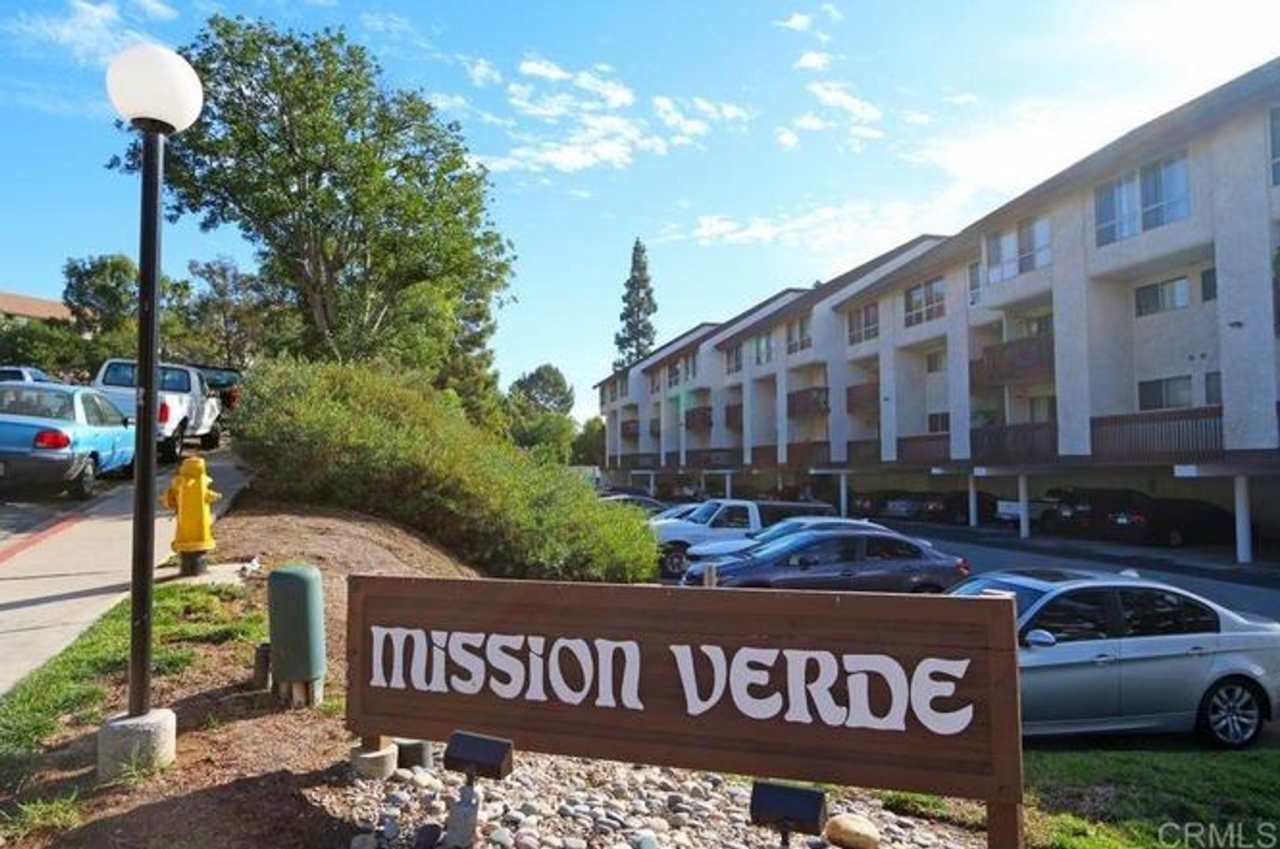 Huge 3 Bedroom 2 Bathroom in Resort Style Community in Mission Valley