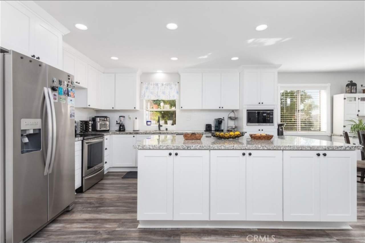 22361 Loch Lomond Drive