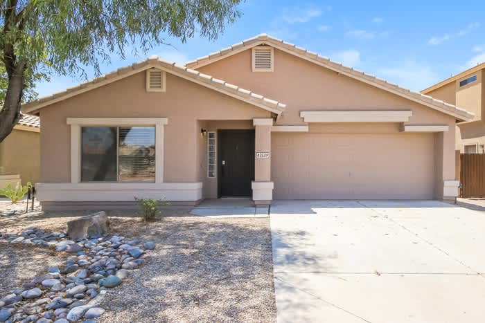 42539 West Michaels Drive