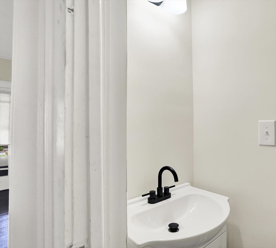 626 North Riley Avenue