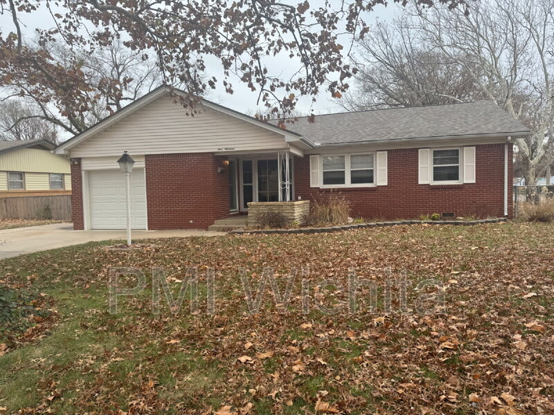 900 North Redbarn Lane