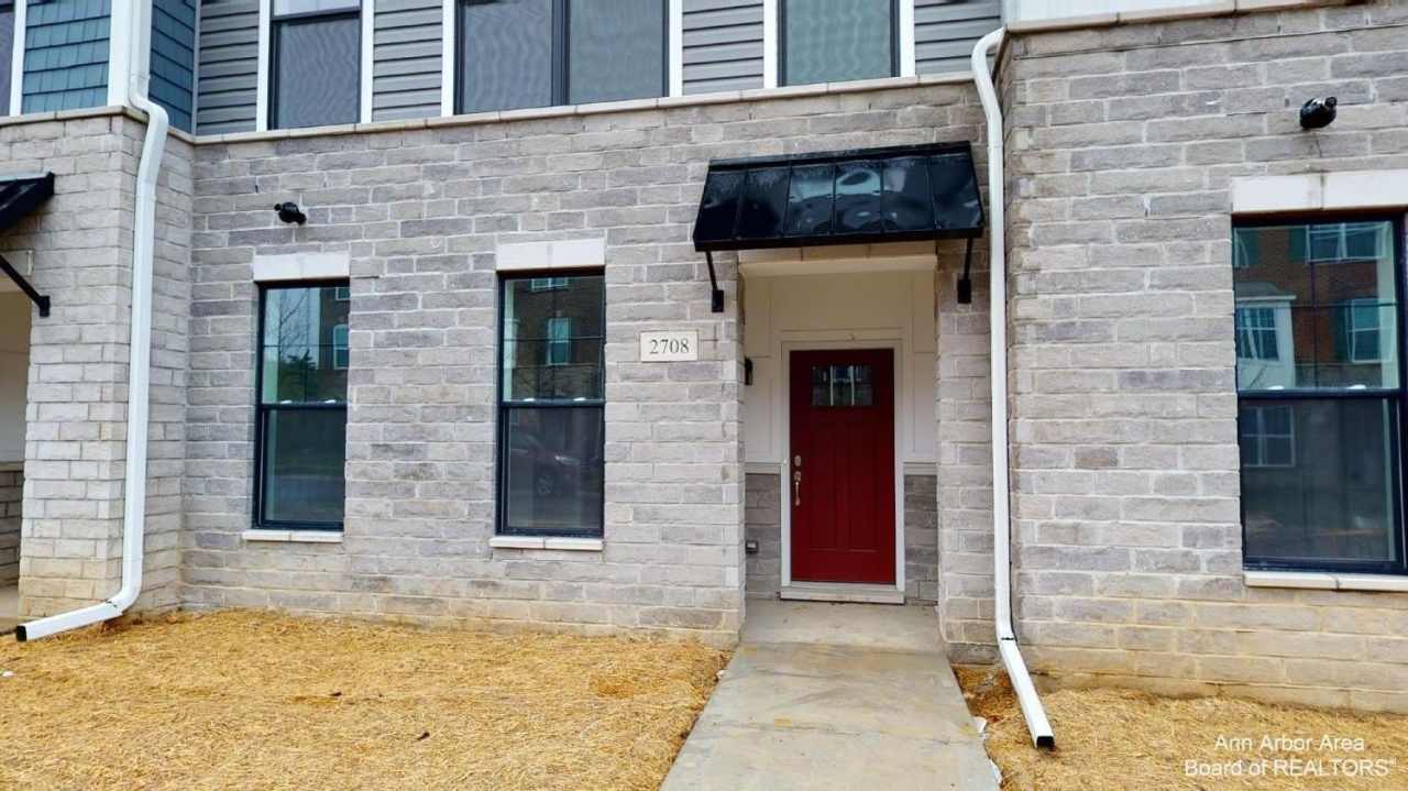 2708 S Spurway Drive