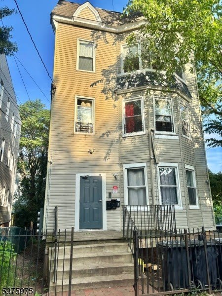 50 Seymour Ave