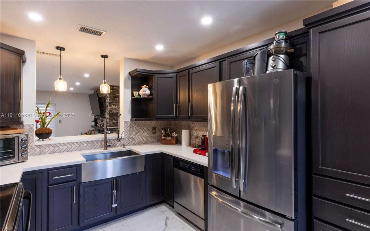 14237 SW 94th Cir Lane 106-14, Miami, FL 33186