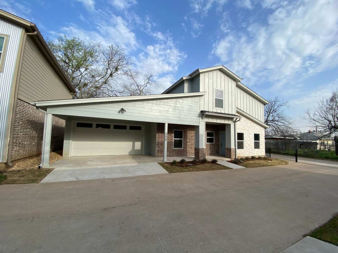 Luxury Cottage in Downtown Waco *Leasing Special Available*