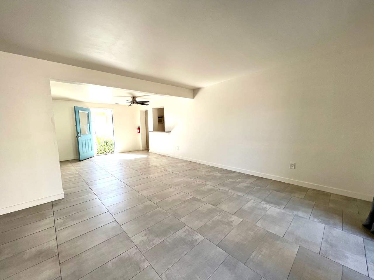 Arcadia-Biltmore area apartment -- MOVE IN SPECIAL