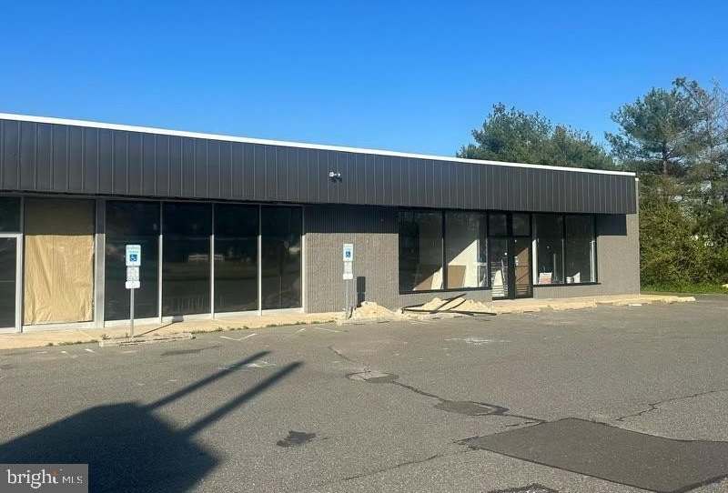 43 S WHITE HORSE Pike