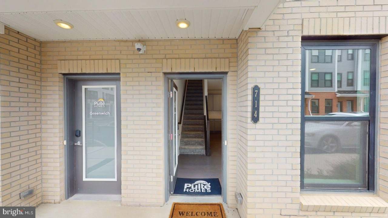 714 PARKER Boulevard