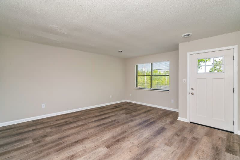 101 Raintree Lane - C