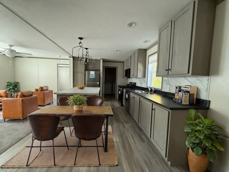 5417 S Deadwood Drive