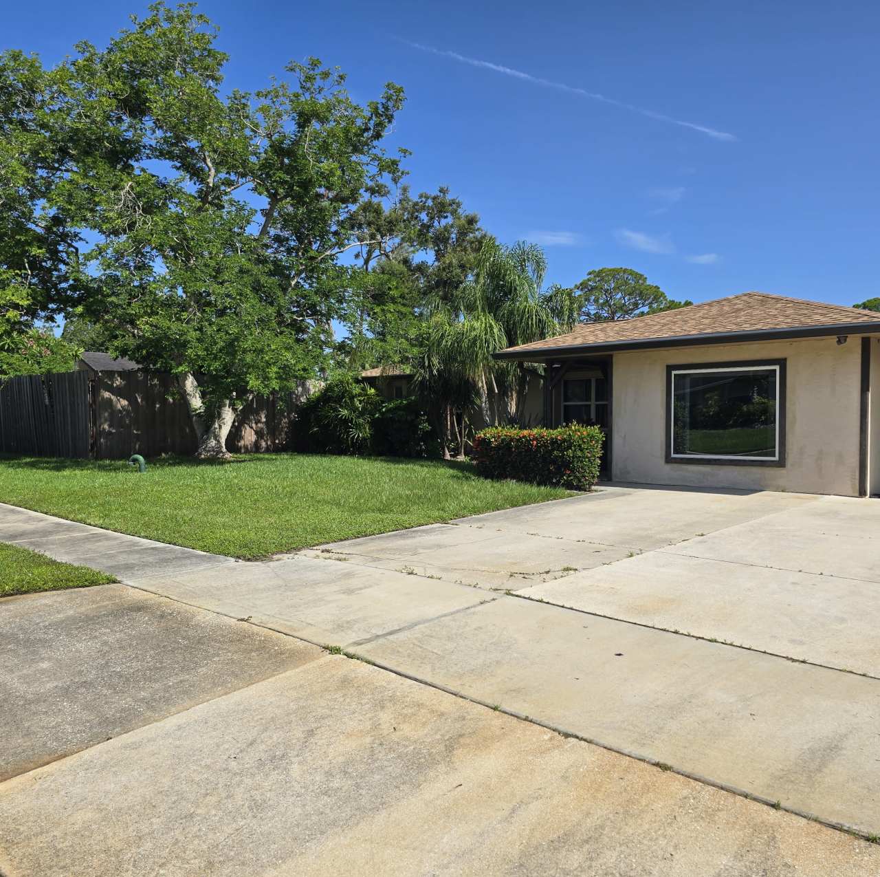 3233 Campbell Street