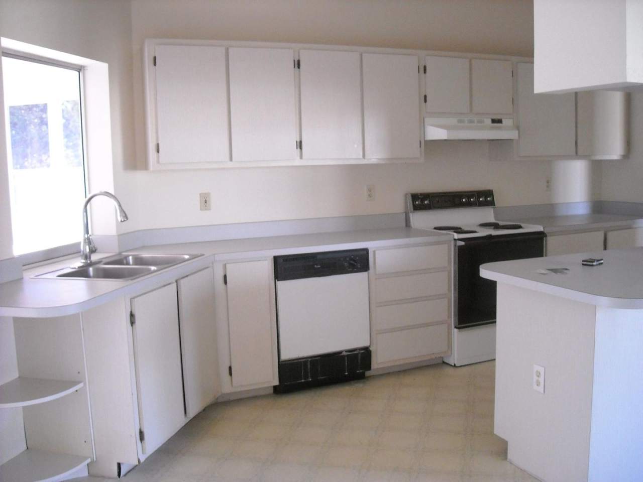 3/2 Home with Garage