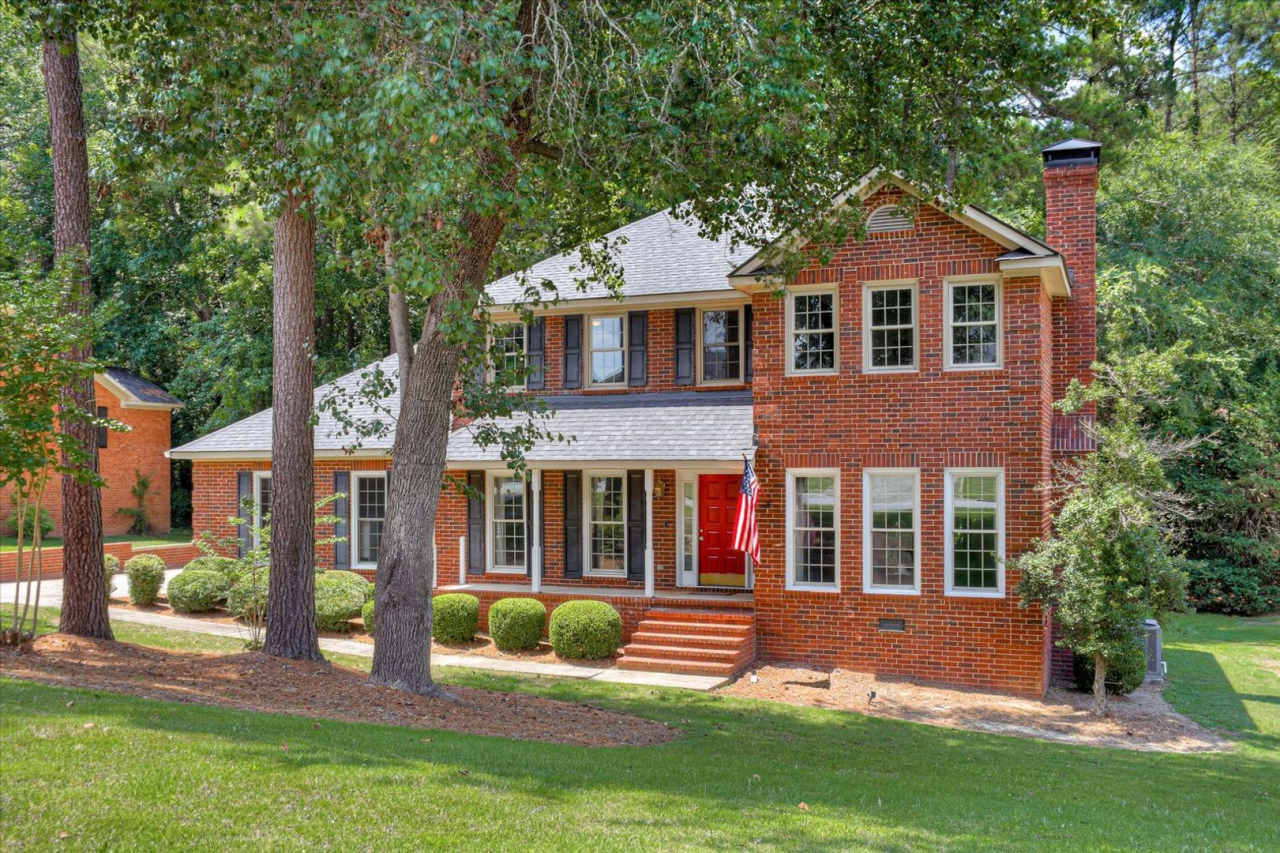 4 bedroom 3 full bathroom home in heart of Evans, GA (Columbia County)!