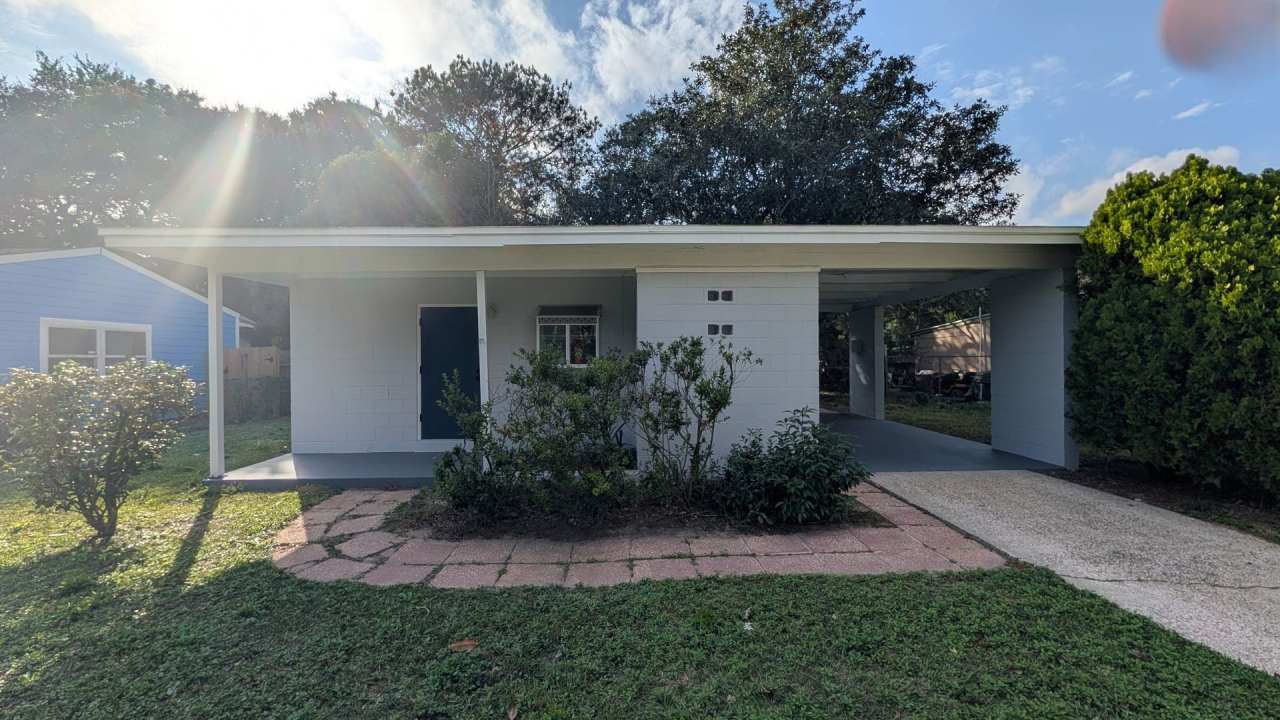 MOVE IN SPECIAL: HALF OFF first full month of rent!!!