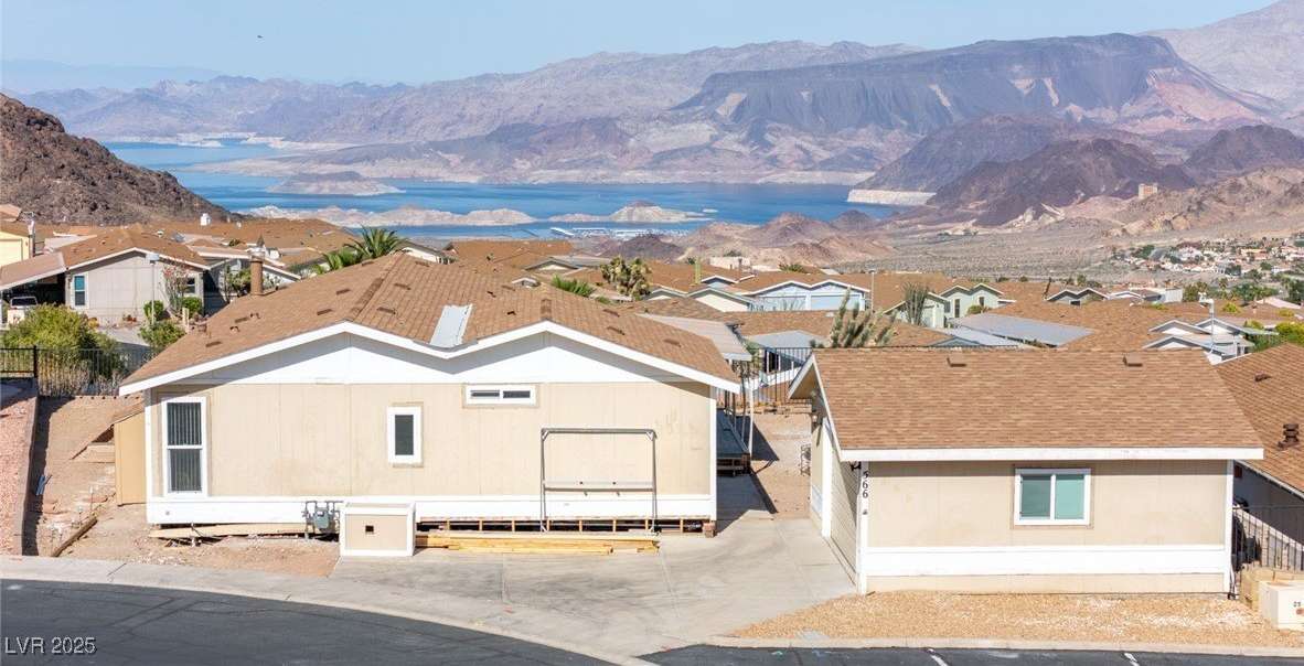 566 Lake Michigan Lane