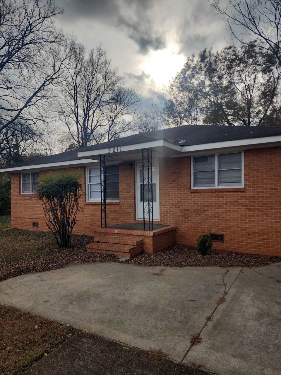 3211 Meridian Street North