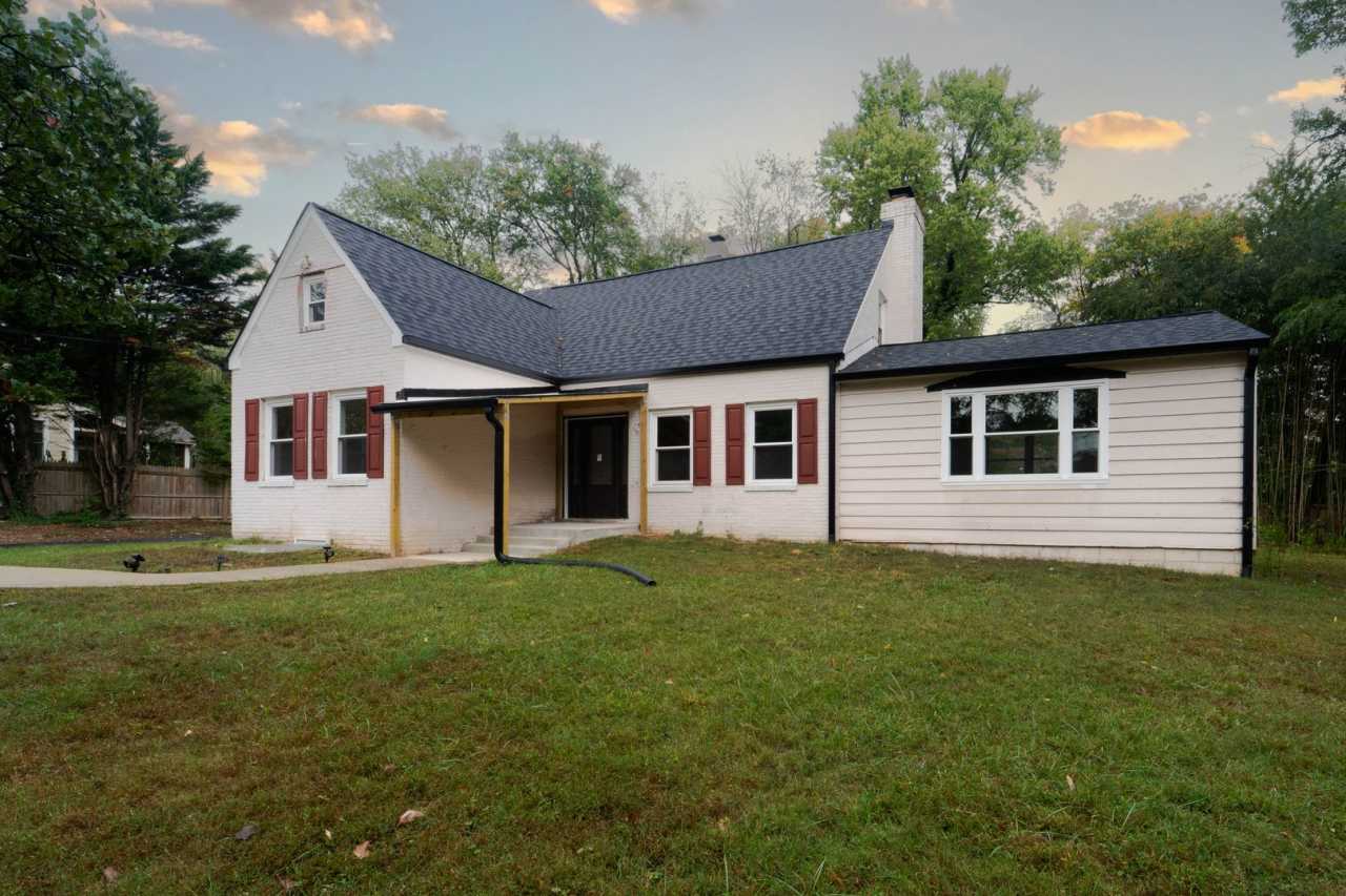 Beautiful Home With an Excellent Location in Potomac, MD