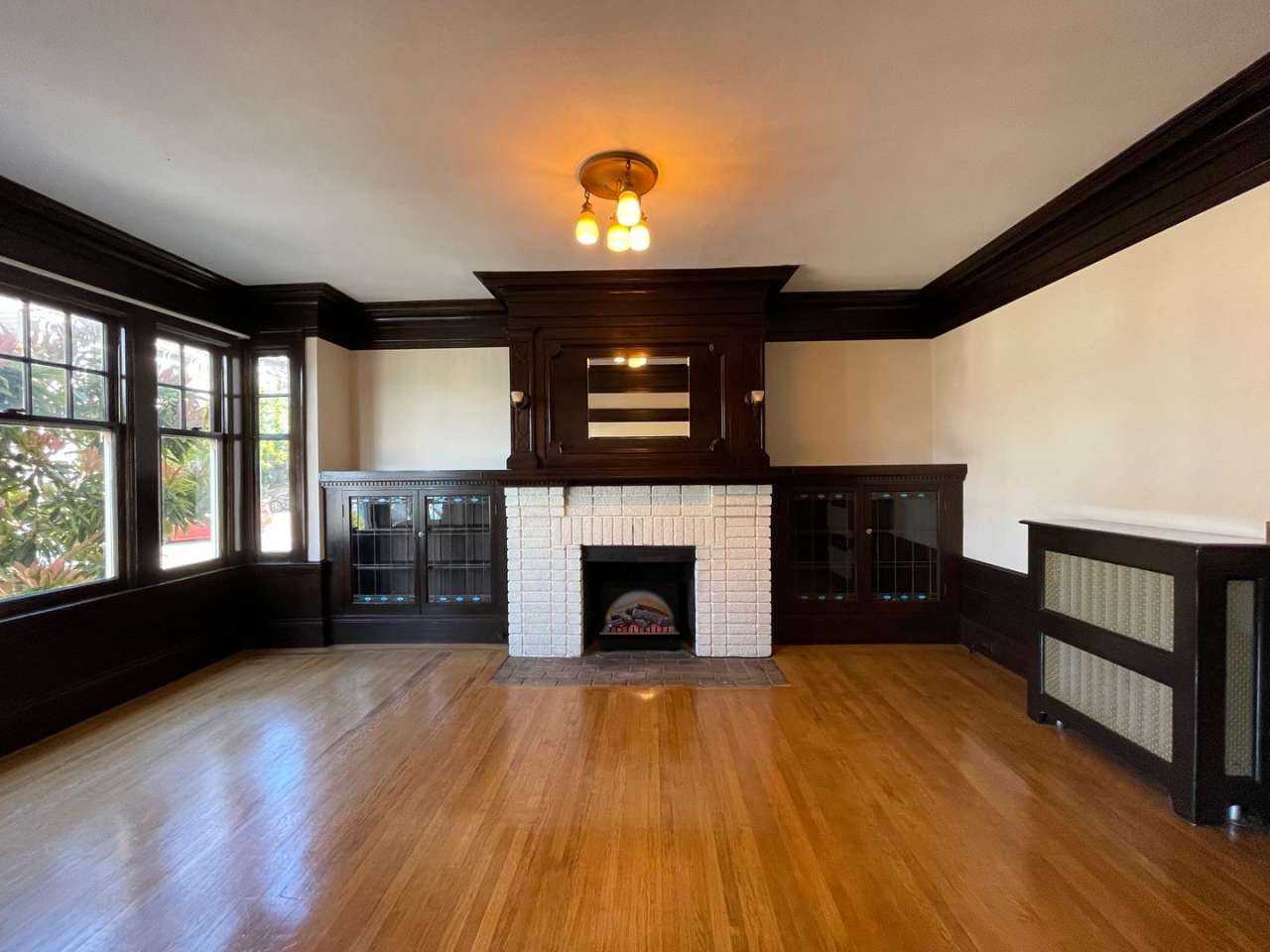 Outside Leasing - 1319 4th Ave.