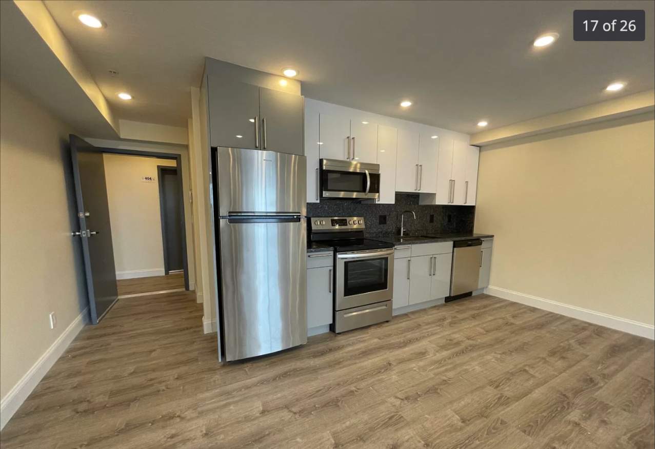 Allston Commonwealth Ave Luxury 1bed / 1bath near Boston University - No Broker Fee - Modern Loft Style