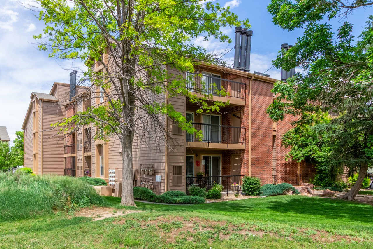 Charming 1 bedroom, 1 bath Condo