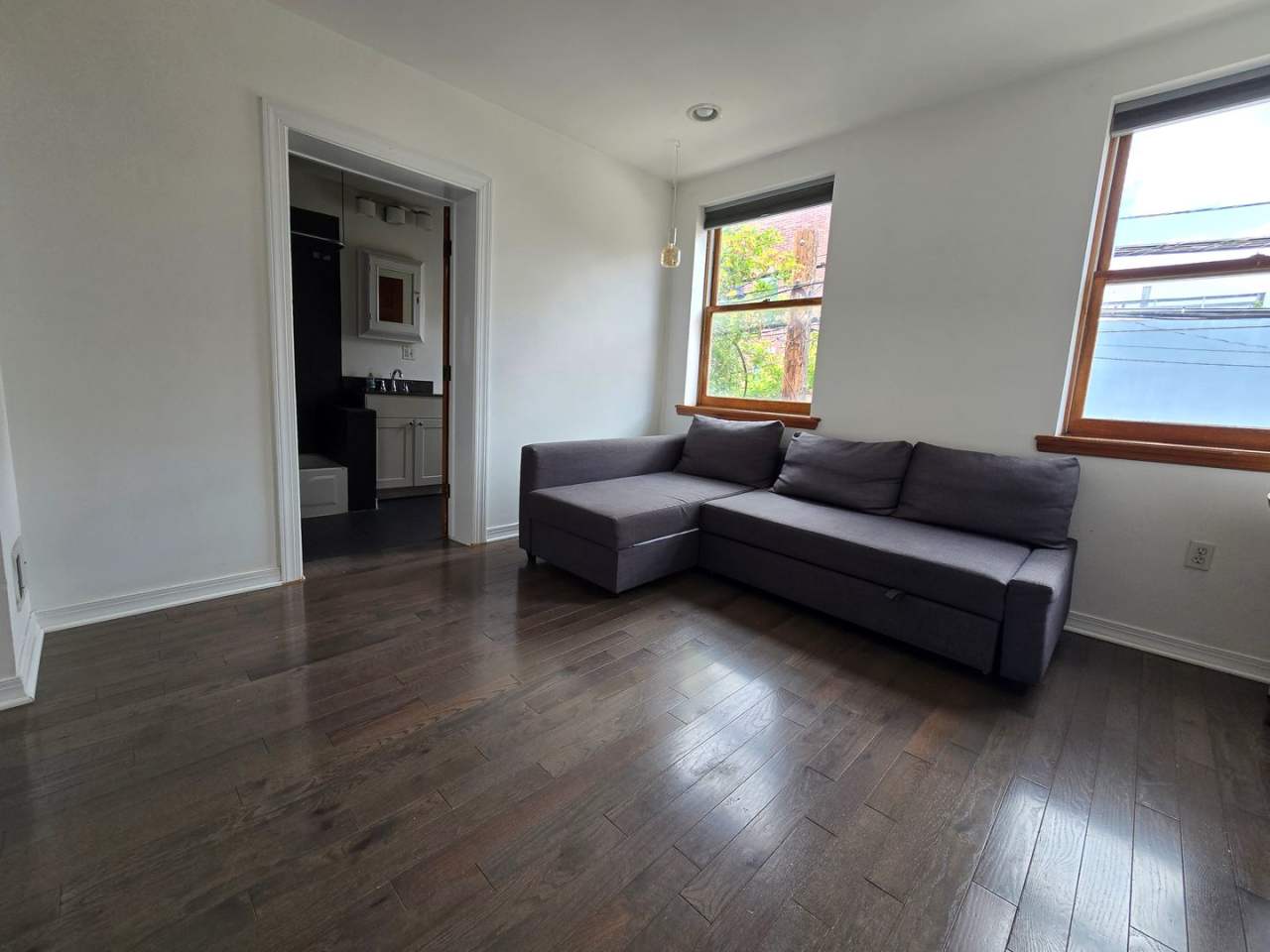 MOVE IN SPECIAL!! 1 bed 1 bath home with private deck available now