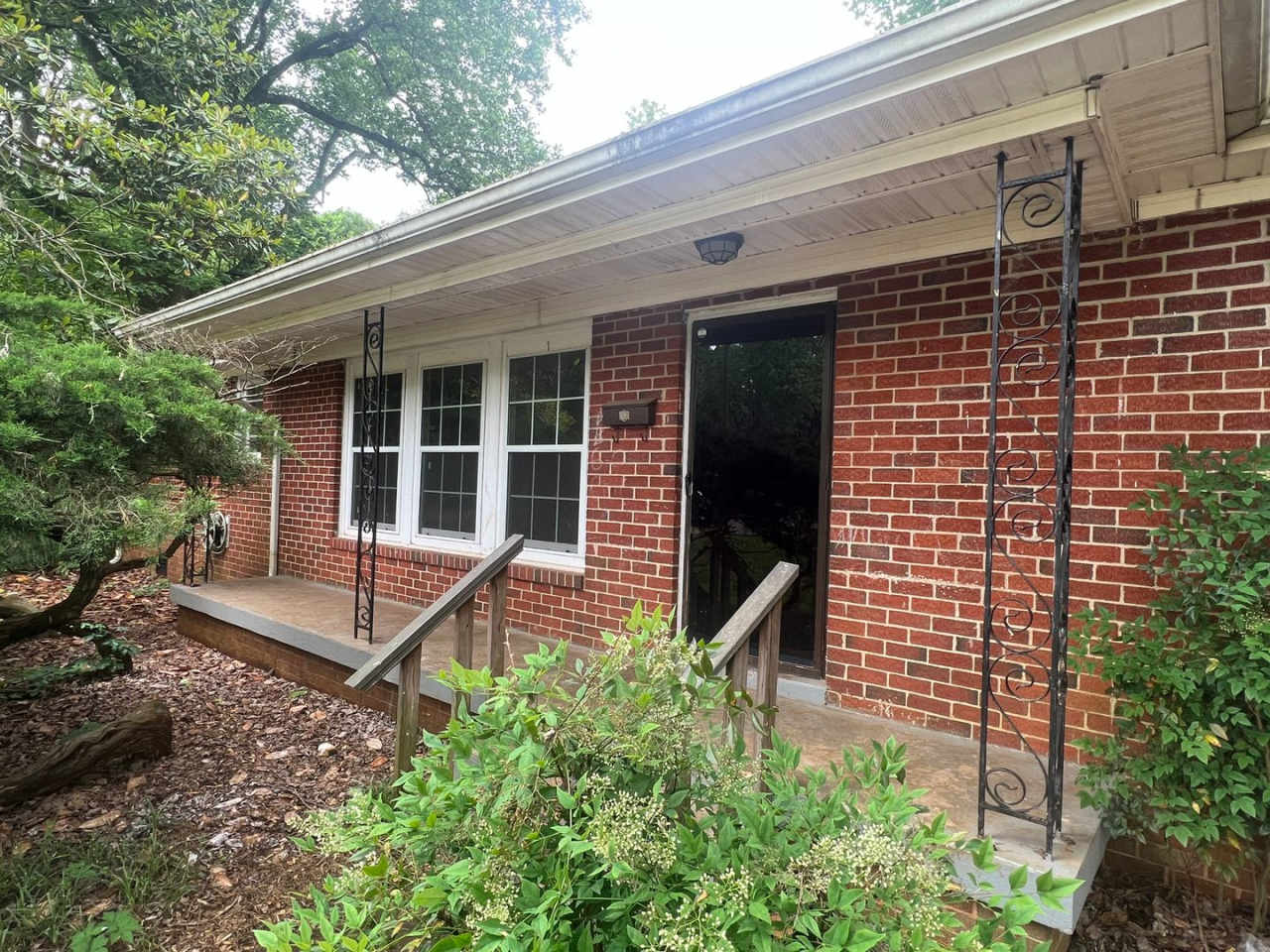 4 bed 1 bath in Huntsville AL