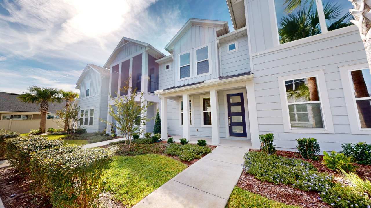 Beautiful townhome for rent in the well sought out community of West End at Nocatee!