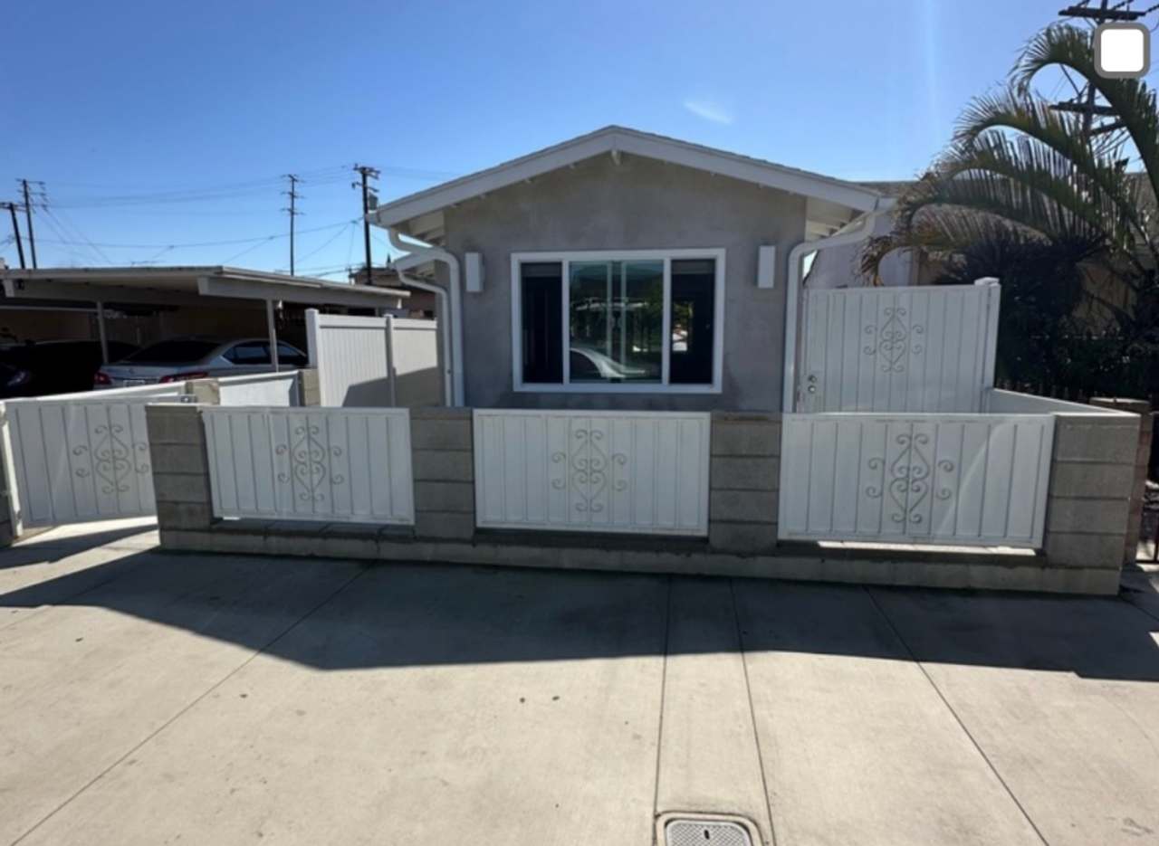 Cozy, Updated, and Pet-Friendly — Your New Long Beach Home Awaits!