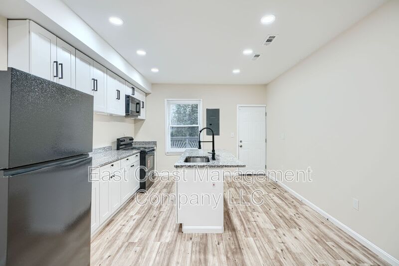 3028 Chelsea Terrace