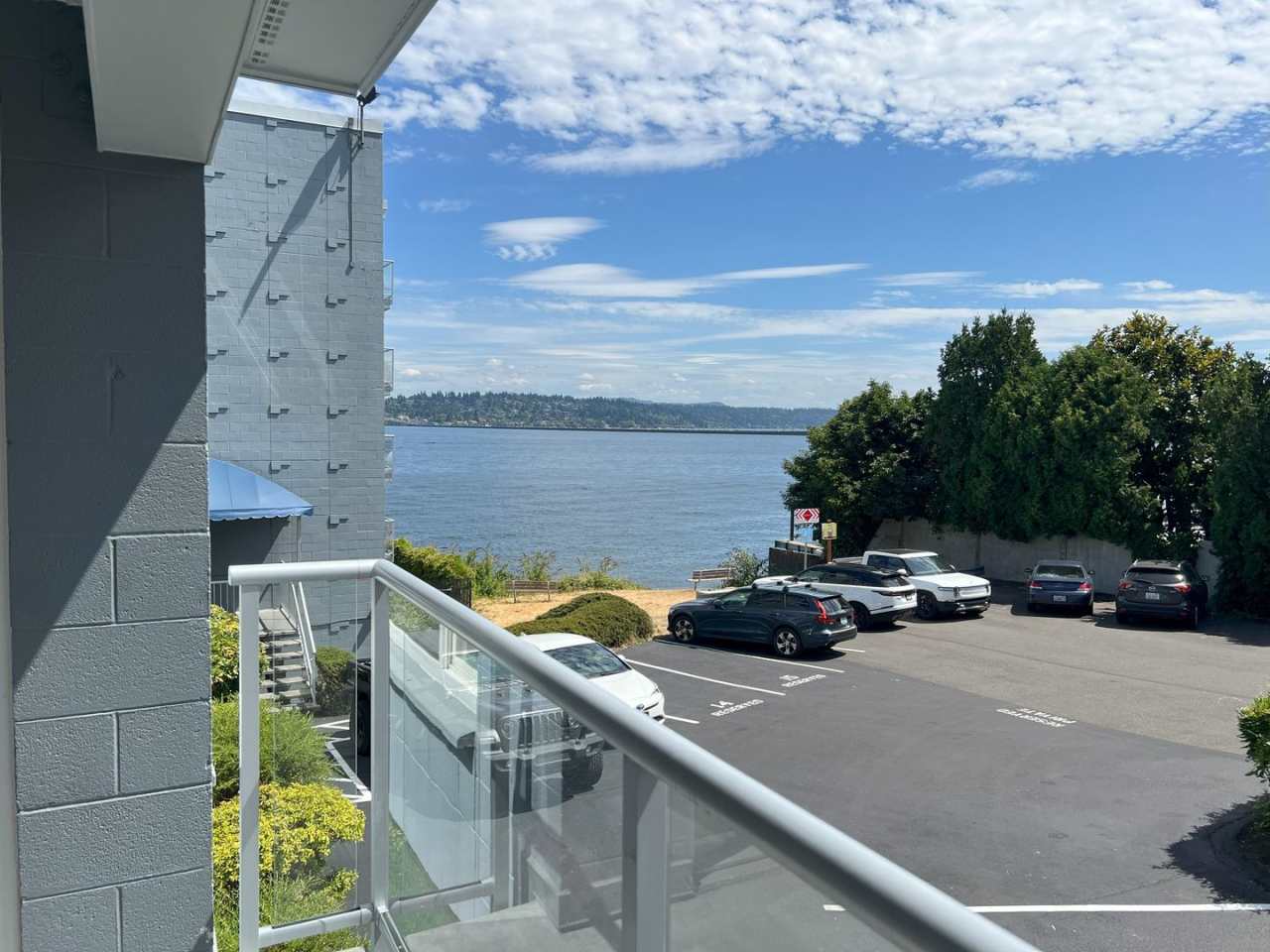 Lake Washington waterfront living with lakeside pool access!