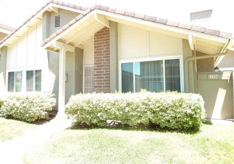 Updated 2Bed/ 2Bath Condo In Rancho Bernardo Includes: Garage/Cable/Water!