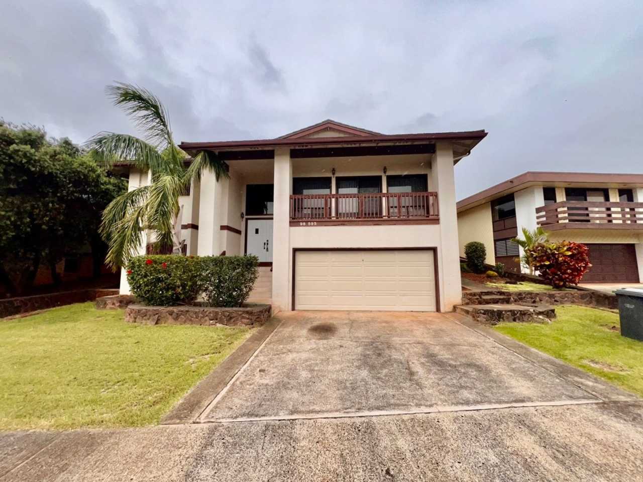 Royal Summit–4BD/3BA/Garage – Aiea