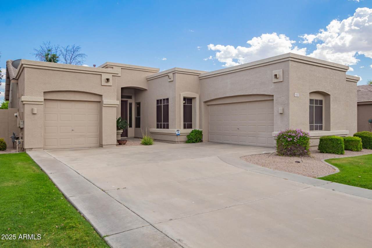 6923 W Lone Cactus Drive