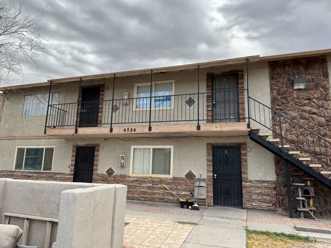 Charming 3Bed/1Bath apartment located in North Las Vegas— Enjoy Rent-Free Holidays!